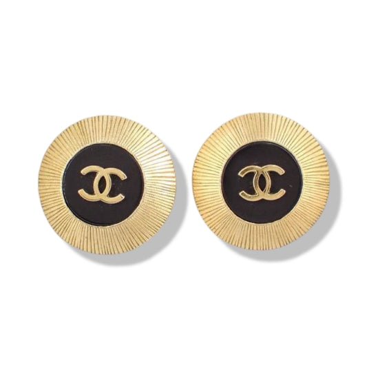 Pre-Owned Chanel Vintage 95’ Circle Coco Mark Medallion Clip On Earrings CHA.J.1001