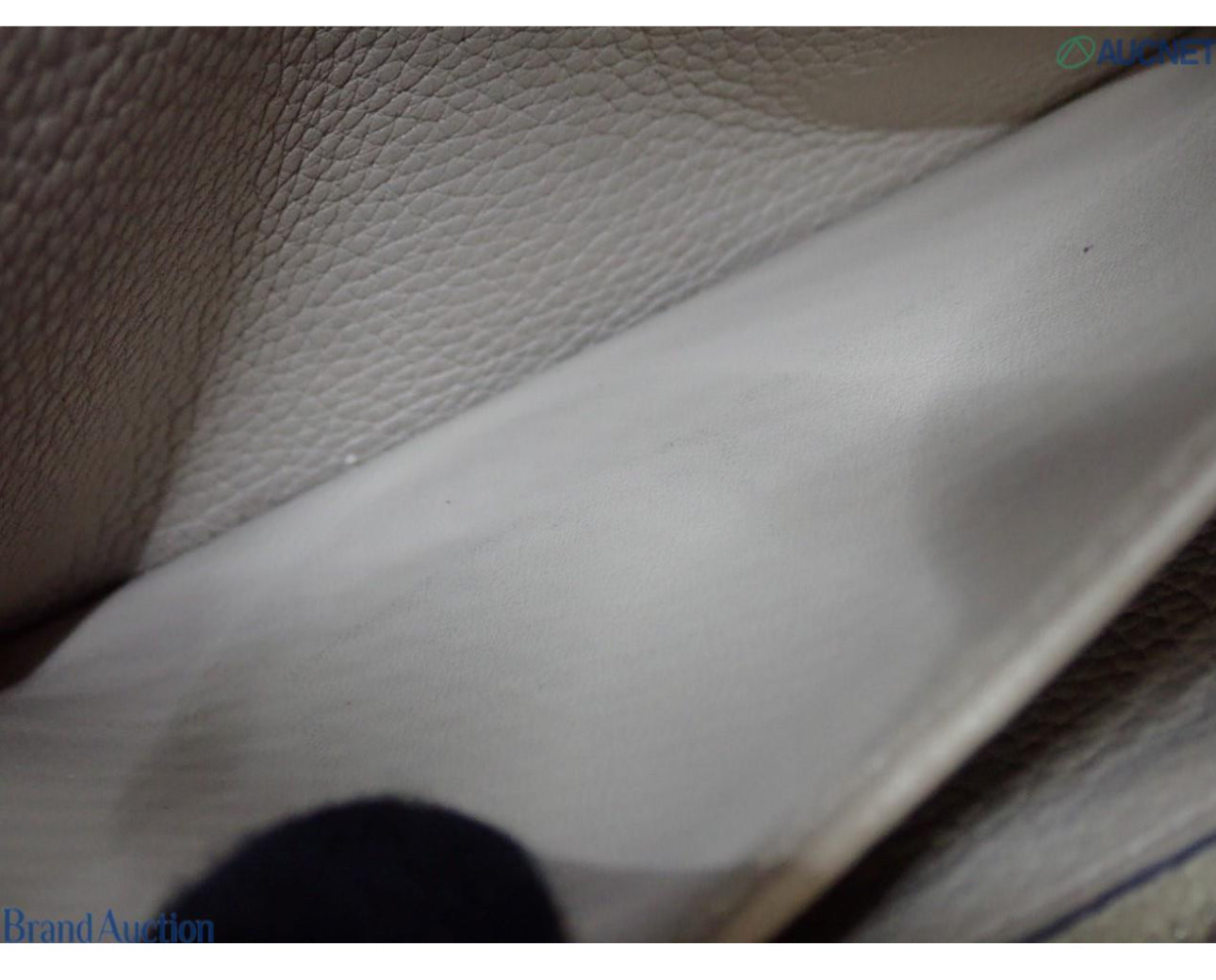 Pre-Owned Louis Vuitton Iris Mahina Leather Long Wallet LOU.S.1144