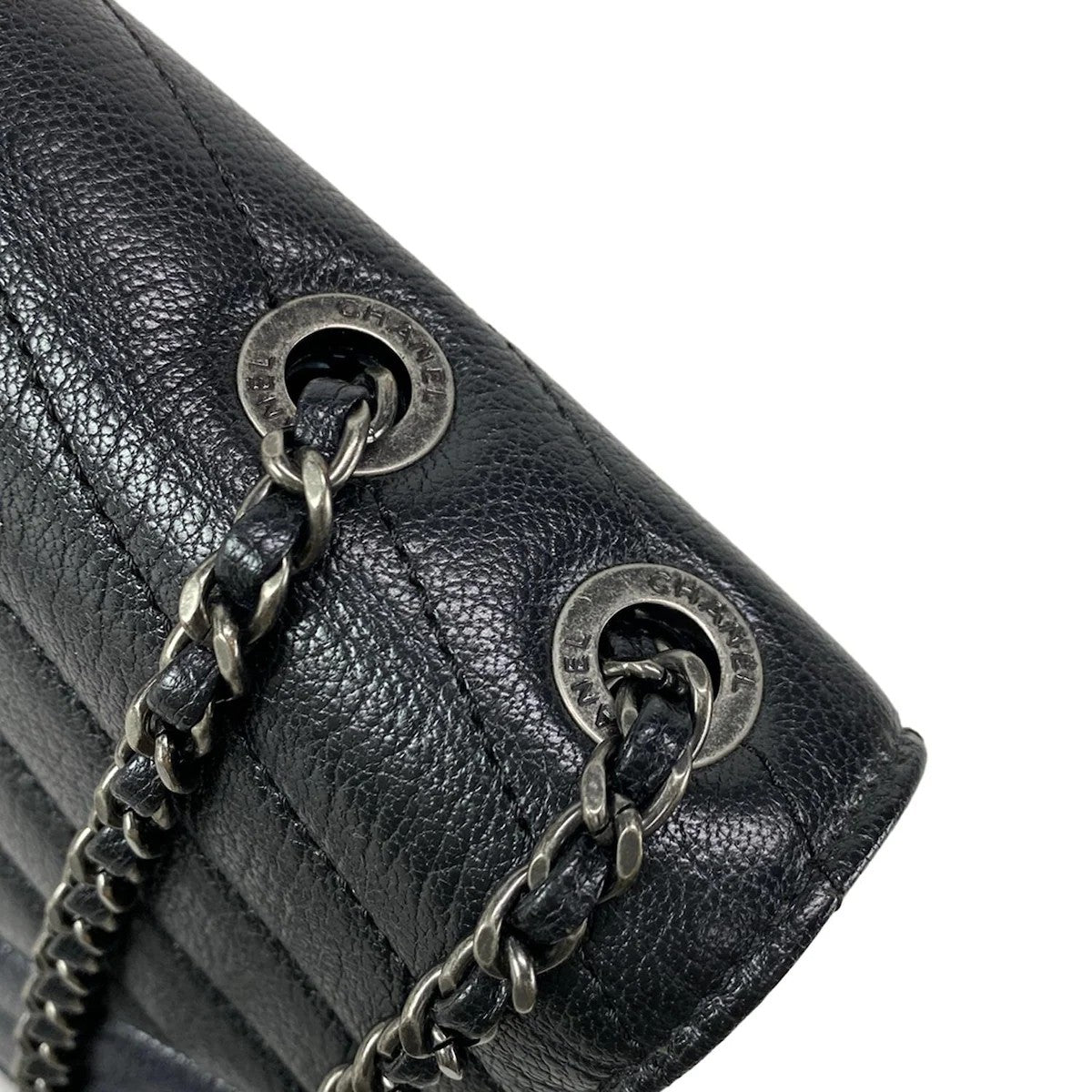 Pre-Owned Chanel 2.55 V-Stitching Gabriel Goatskin Flap Shoulder Bag (Navy & Black)