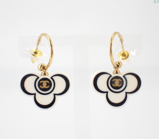 Pre-Owned Chanel Camellia Flower Black & Gold Drop Huggie Earrings 2002