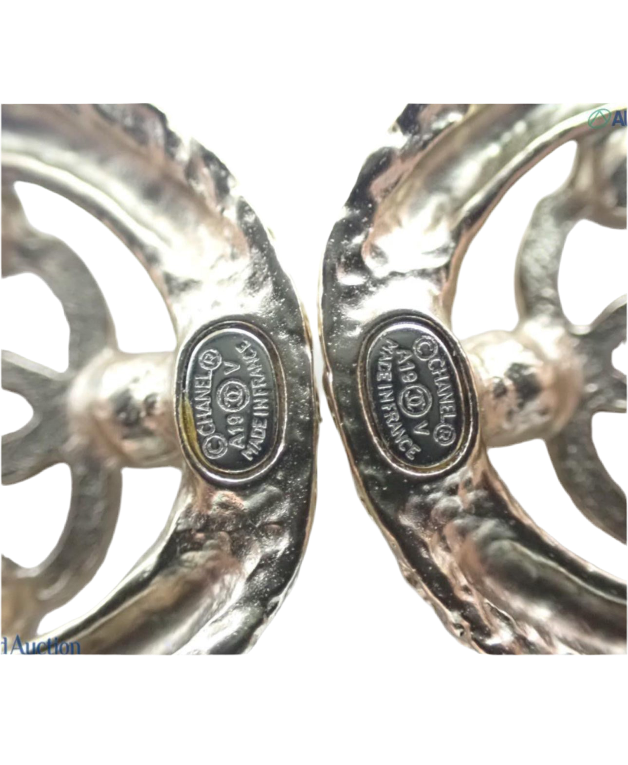 Preowned Chanel Coco Mark Medalion with Champagne Gold and Pearl Pierced Earrings 2019-CHA.J.1023