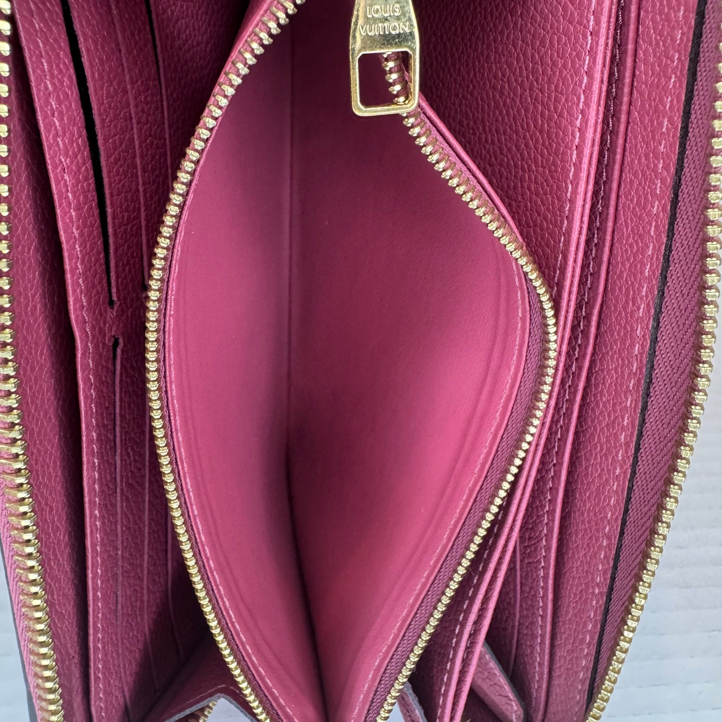 Pre-Owned Louis Vuitton Zippy Long Empreinte Leather Wallet (Rose Pink)