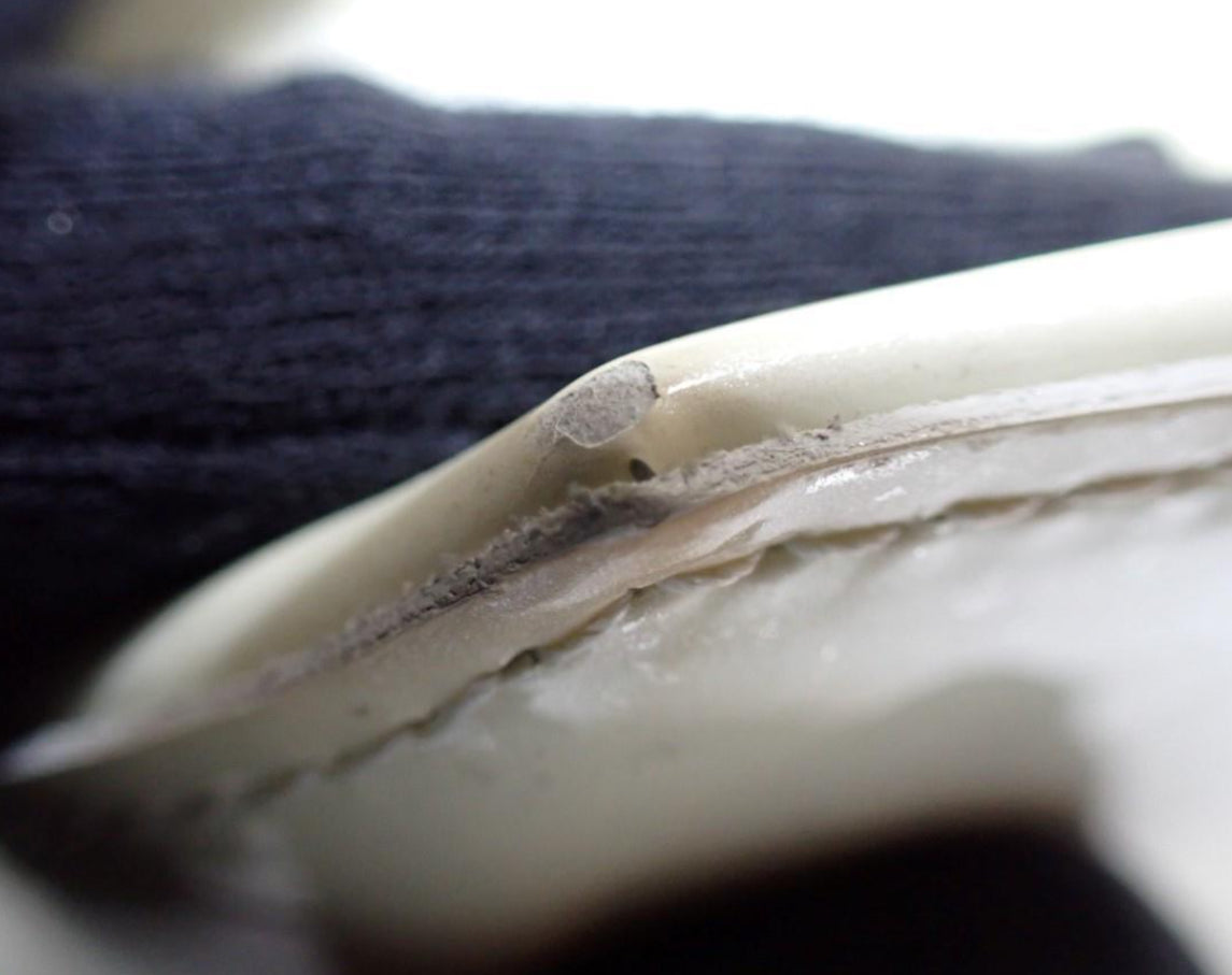 Pre-Owned Louis Vuitton Reade Vernis Leather Top Handle Bag (Pearl) LOU.B.1094