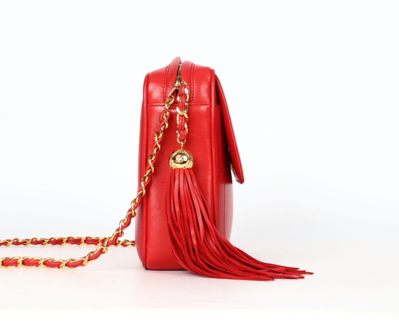 Pre-Owned Chanel Vintage Coco Mark Small Fringe Lambskin Leather Camera Bag (Red)