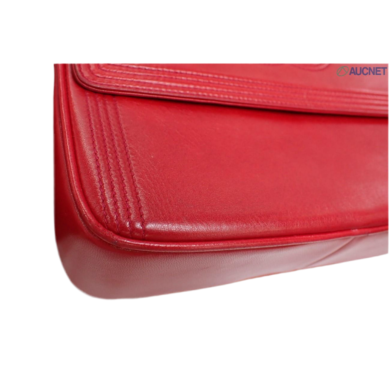 Pre-Owned Chanel Vintage Coco Mark Small Fringe Lambskin Leather Camera Bag (Red)
