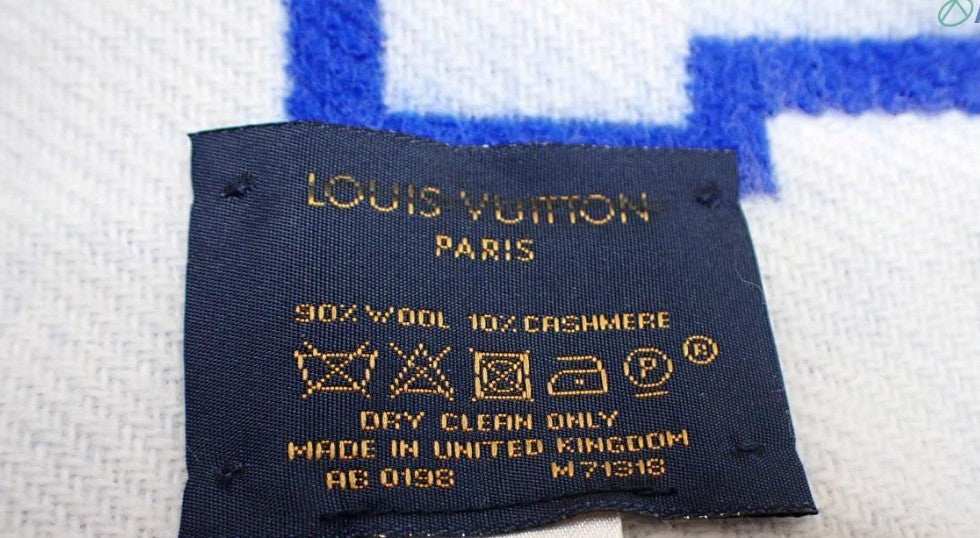 Pre-Owned Louis Vuitton Blue & White Wool/ Cashmere Scarf LOU.A.1020