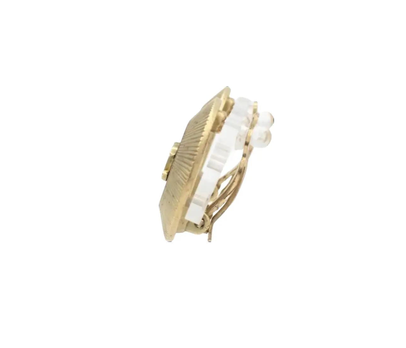 Pre-owned Chanel 95’ Medallion Round Clip Ons CHA.J.1080