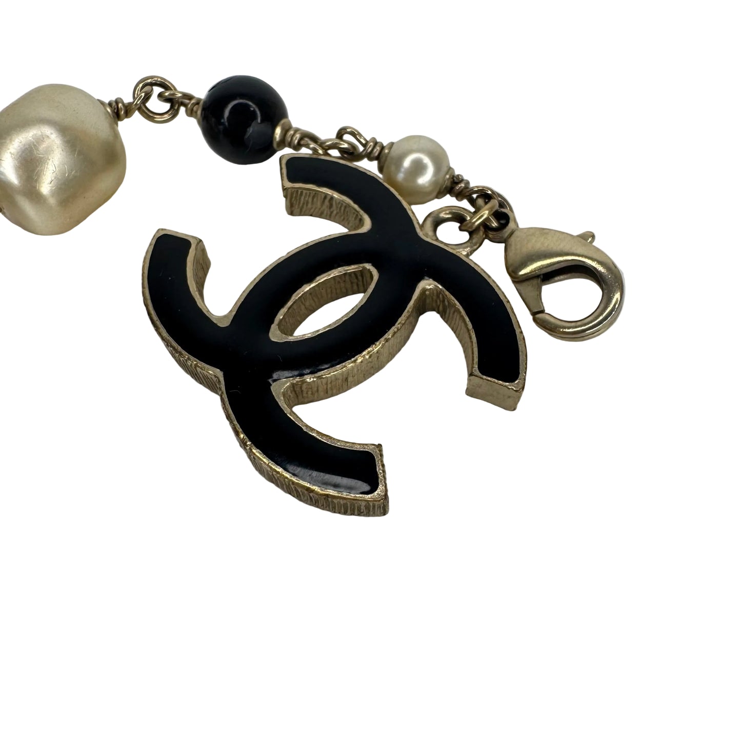 Pre-Owned Chanel 2012 Black and Pearl Bracelet CHA.J.1140