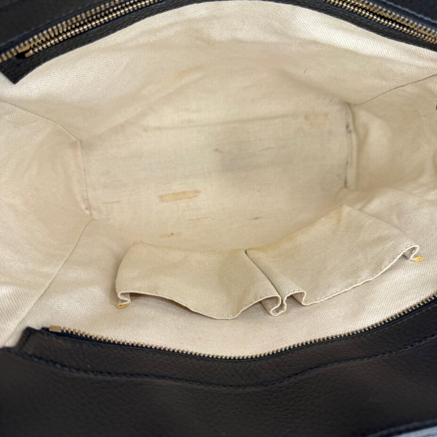 Pre-Owned Gucci Vertical Swing Leather Tote Bag with Strap (Black) GUC.B.1085