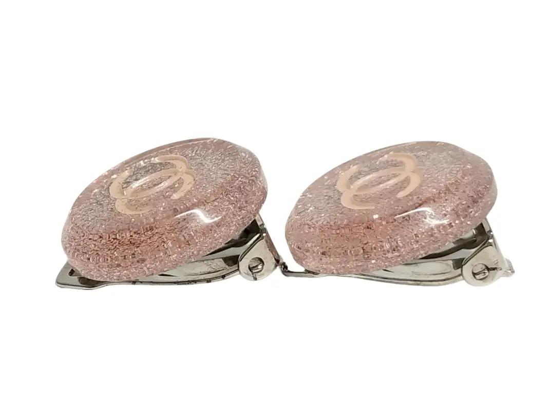 Pre-Owned Chanel 2000 CC Glitter Clip On Earrings (Light Pink) CHA.J.1106