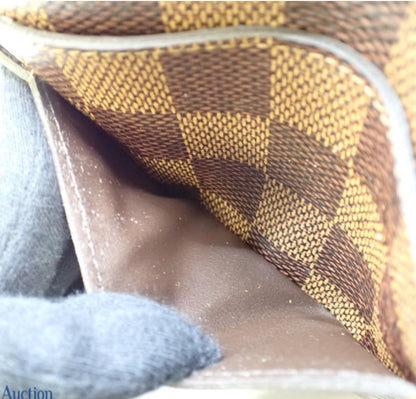 Pre-Owned Louis Vuitton Sarah Damier Ebene Long Wallet LOU.S.1151