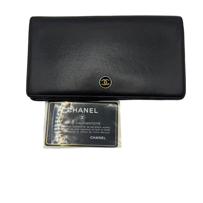 Pre-Owned Chanel Coco Button Calf Leather Long Wallet CHA.S.1008