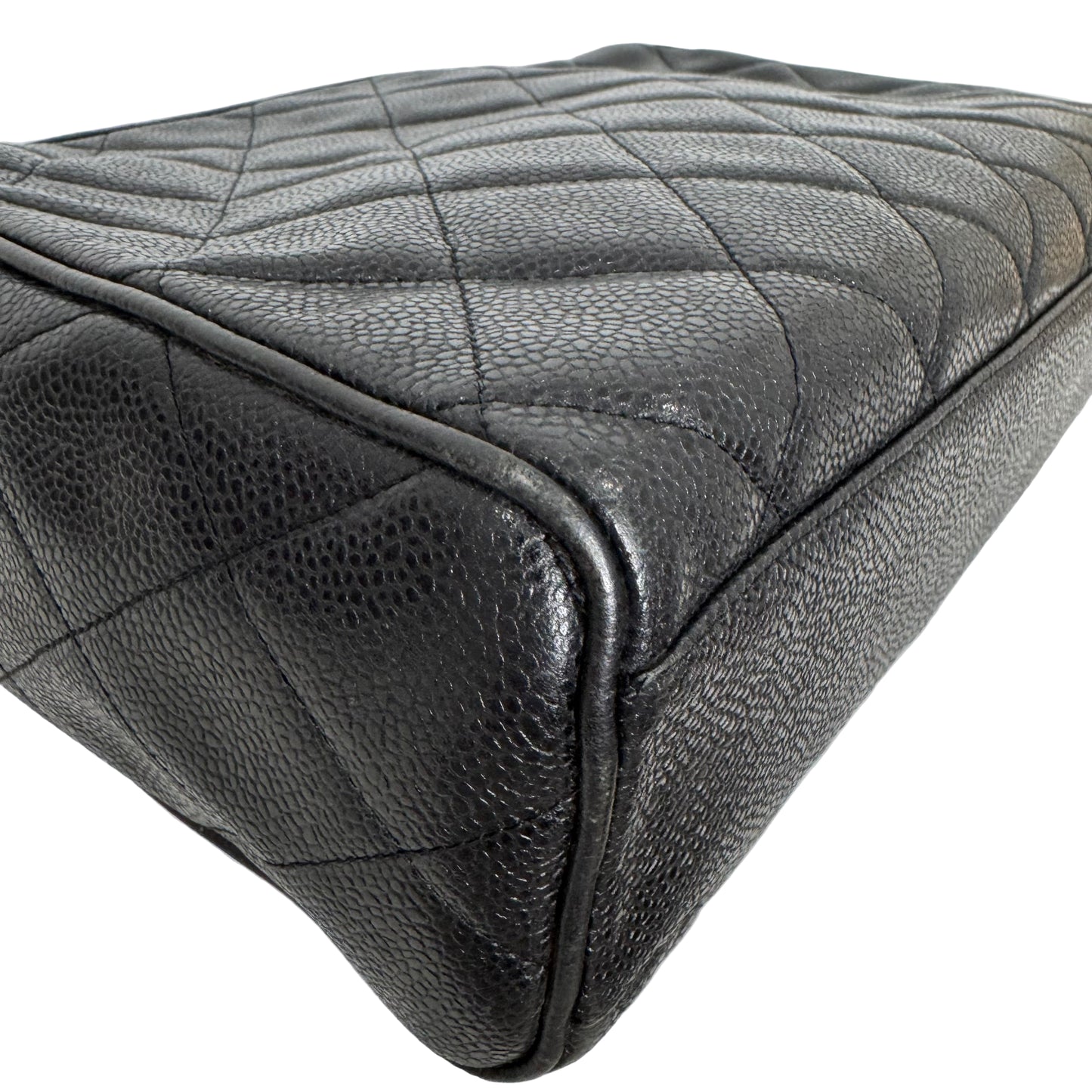 Pre-Owned Chanel Vintage Coco 3 Series Large Caviar Leather Camera Bag (Black) CHA.B.1022