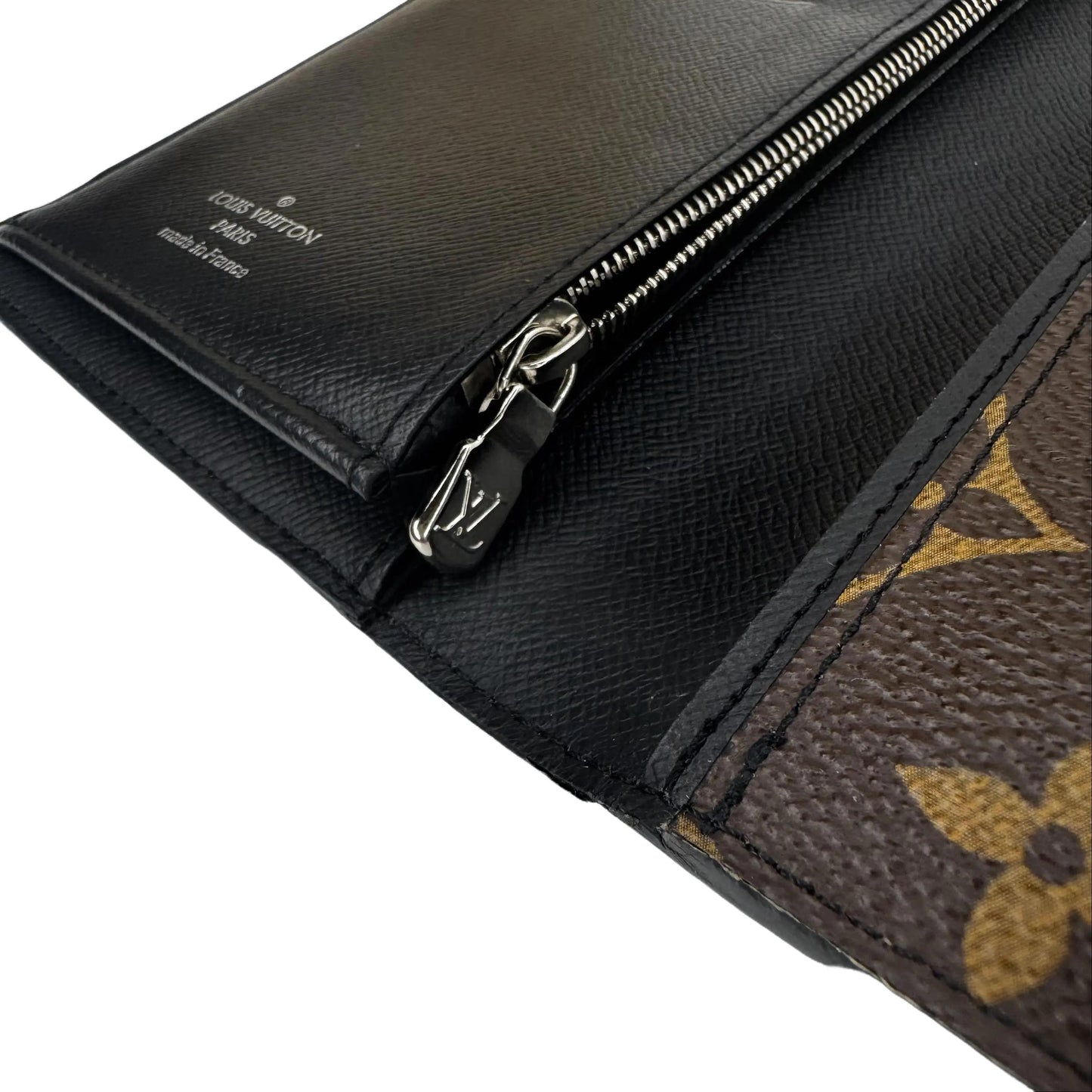 Pre-Owned Louis Vuitton Brazza Monogram Macassar LOU.S.1245