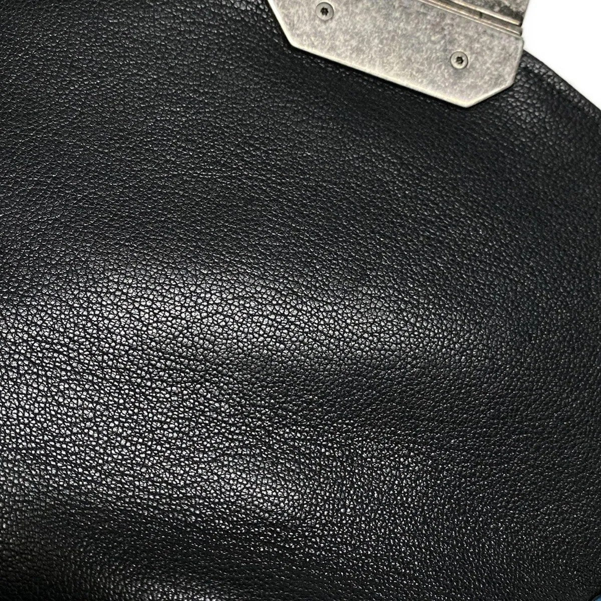 Pre-Owned Chanel 2.55 V-Stitching Gabriel Goatskin Flap Shoulder Bag (Navy & Black)