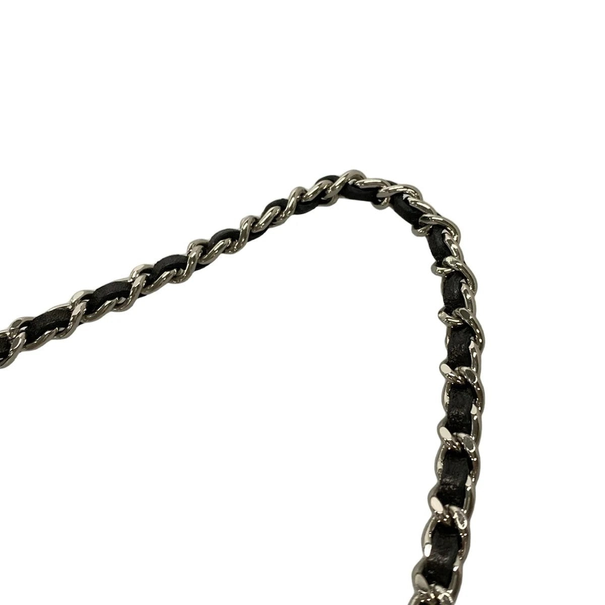 Pre-Owned Chanel Chocolate Bar Wallet on Chain Patent Leather Shoulder Bag (Black)