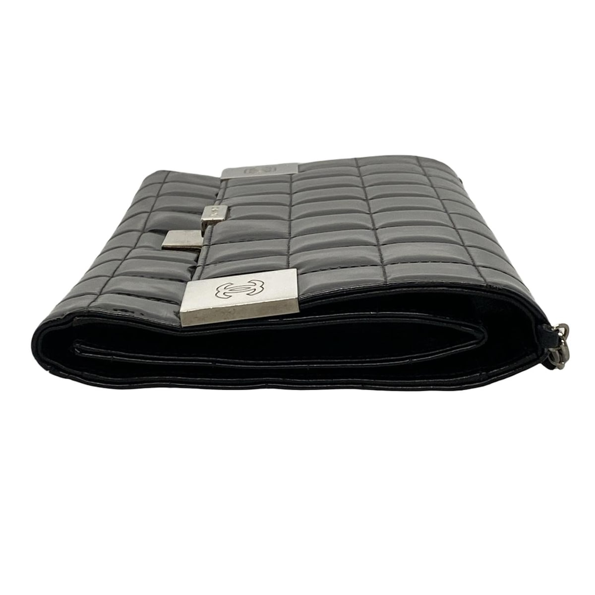 Pre-Owned Chanel Chocolate Bar Wallet on Chain Patent Leather Shoulder Bag (Black)