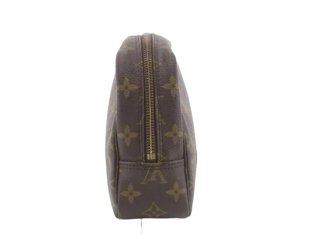 Pre-owned Louis Vuitton Trousse Toilette 23 1990 Monogram Canvas Cosmetic Bag LOU.T.1041