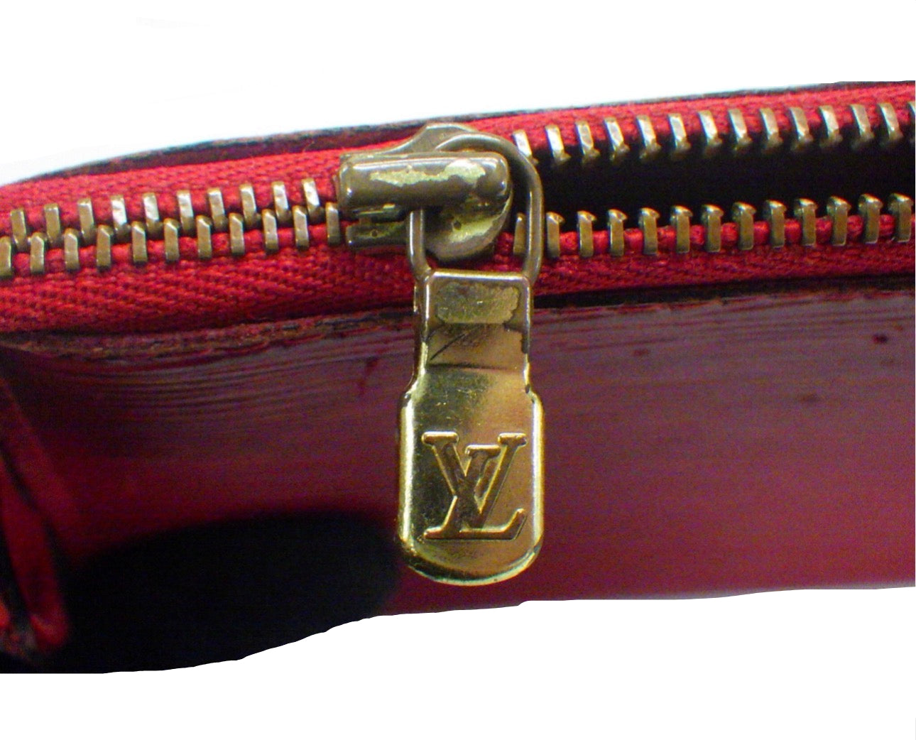 Pre-Owned Louis Vuitton Pochette Accessories Epi Leather Shoulder Bag (Red) LOU.B.1151