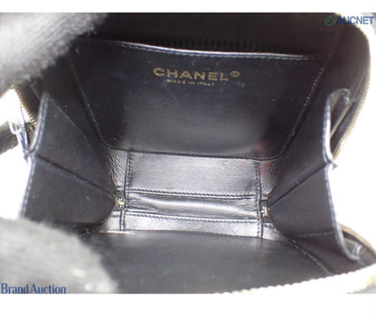Pre-Owned Chanel Filigree Vertical Vanity Caviar Leather Crossbody (Black)