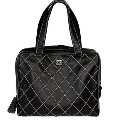 Pre-Owned Chanel Wild Stitch Lambskin Medium Tote Bag (Black) CHA.B.1026