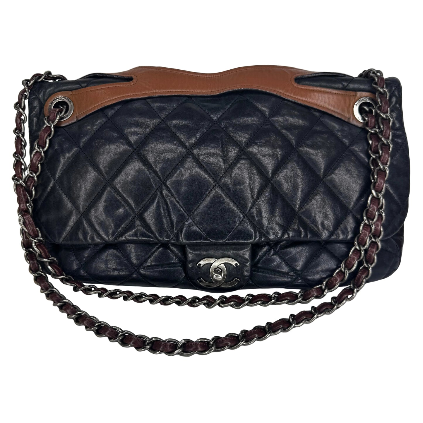 Pre-Owned Chanel In The Mix Medium Iridescent Leather Shoulder Bag  CHA.B.1027