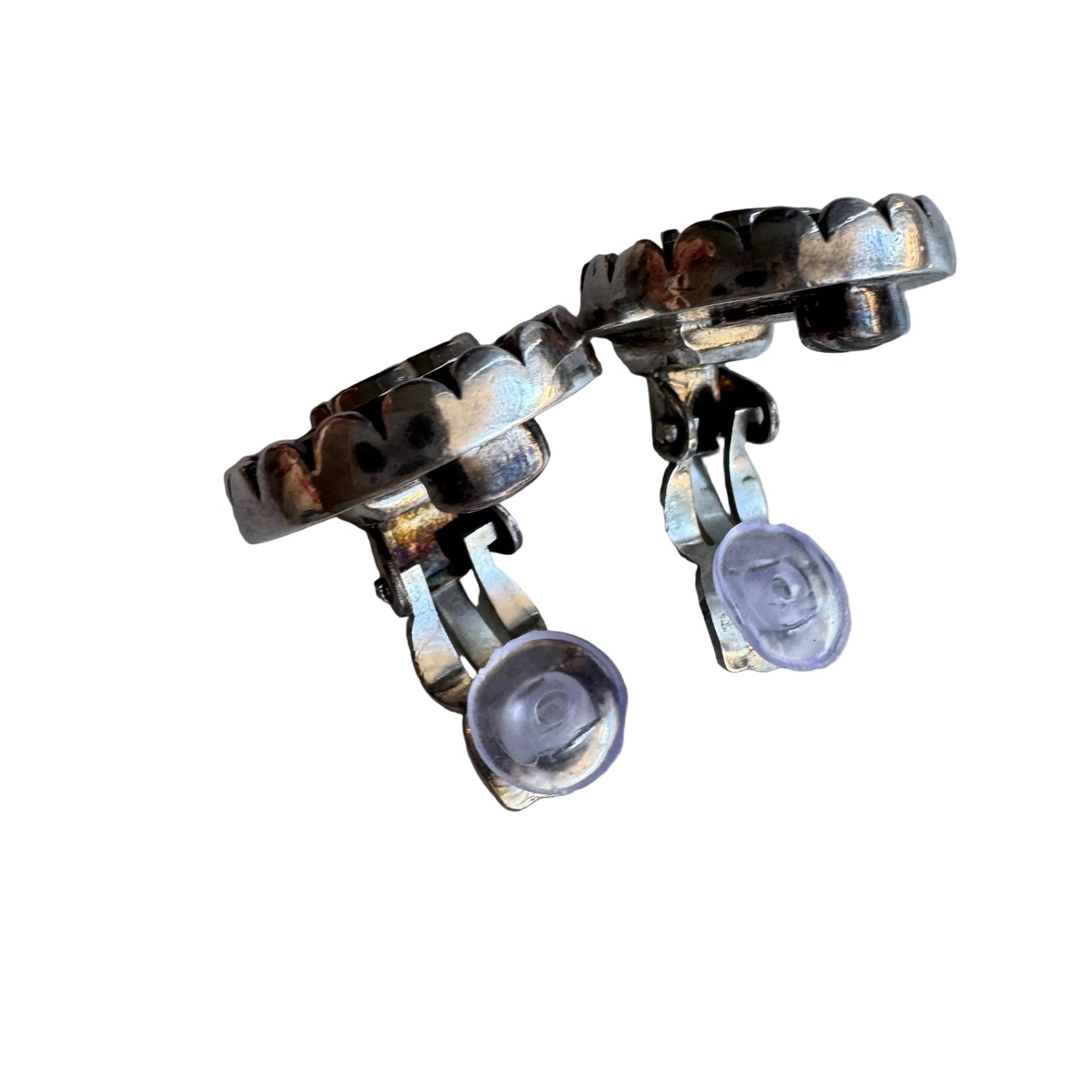 Pre-Owned Chanel Vintage Coco Mark Silver & Black Fluted Edge 96' Clip On Earrings CHA.J.1128