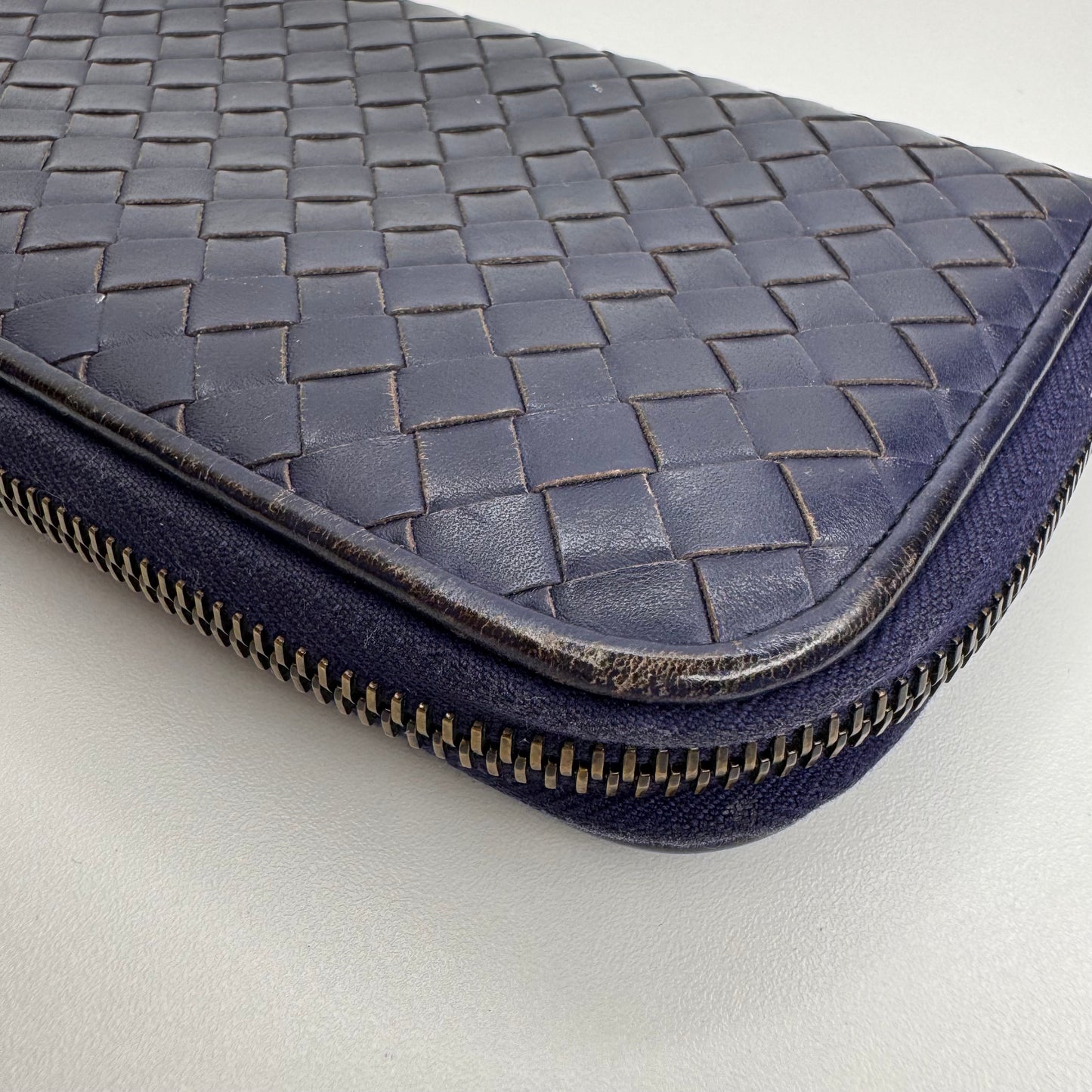 Pre-Owned Bottega Veneta Intrecciato Zippy Wallet (Navy) BOT.S.1004