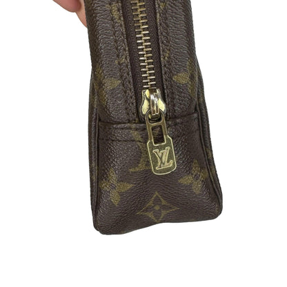 Pre-owned Louis Vuitton Trousse Toilette 23 Monogram Canvas Cosmetic Bag-LOU.T.1032