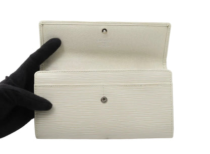 Pre-Owned Louis Vuitton Portefeuille Sarah (Old Model) Epi Leather LOU.S.1283 (Cream)