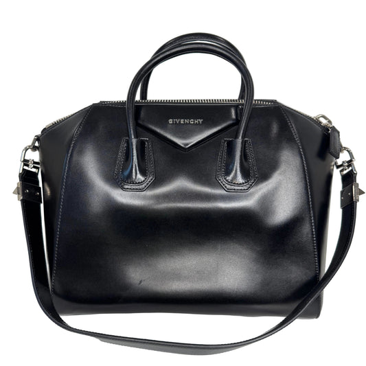 Pre-Owned Givenchy Shiny Antigona Large Shoulder Bag GIV.B.1000