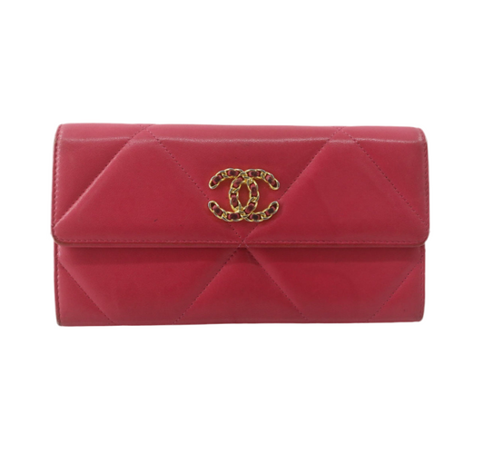 Pre-Owned Chanel 19 Long Wallet Lambskin Leather (Berry)