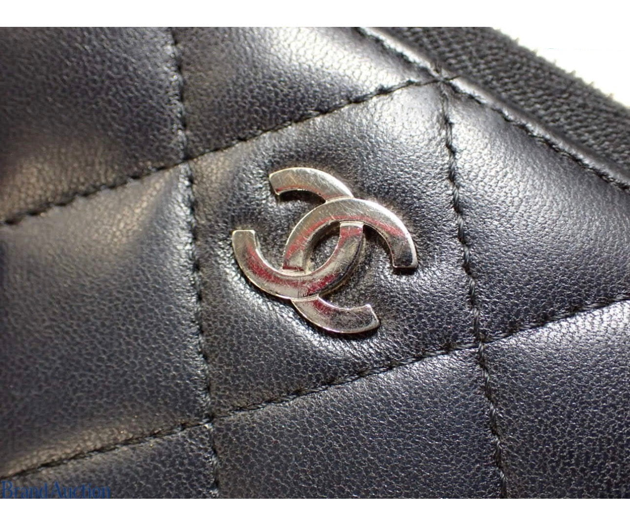 Pre-Owned Chanel Classic Lambskin Leather Long Wallet CHA.S.1020
