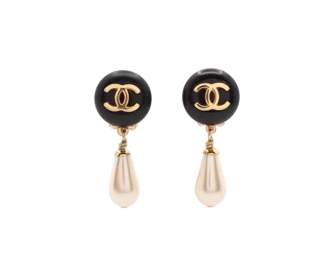 Pre-Owned Chanel CC Pearl Drop Vintage Clip On Earrings CHA.J.1113