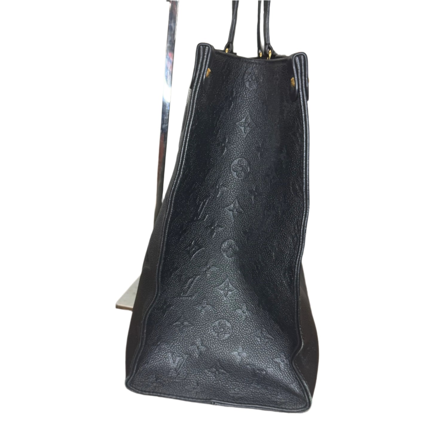 Pre-Owned Louis Vuitton OnTheGo GM Empreinte Leather Tote (Black)