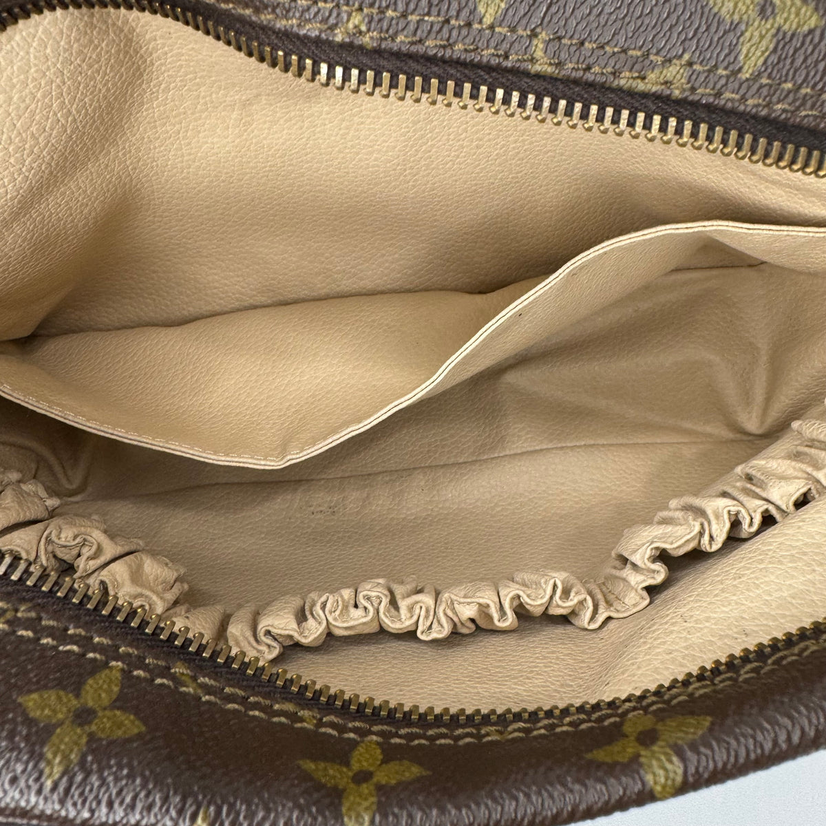 Pre-Owned Louis Vuitton Trousse 28 Monogram Vintage Makeup Pouch 1984 LOU.T.1045
