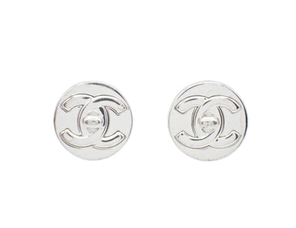 Pre-Owned Chanel CC Medallion Silver Turn Lock 1997 Clip On Earrings CHA.J.1120