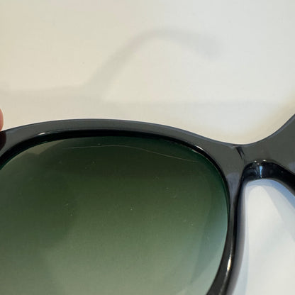 Pre-Owned Chanel Matelassé Coco Mark Cream Leather Side Sunglasses (Black) CHA.A.1014