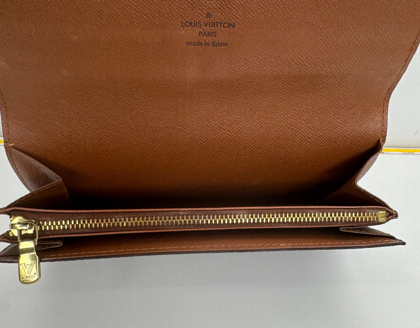 Pre-Owned Louis Vuitton Sarah Monogram Long Wallet (Old Model) LOU.S.1175