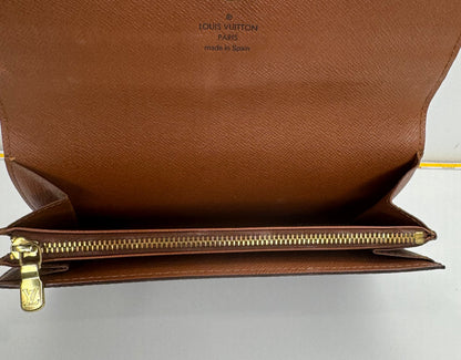 Pre-Owned Louis Vuitton Sarah Monogram Long Wallet (Old Model) LOU.S.1175