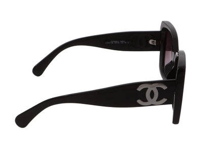 Pre-Owned Chanel Coco Square Sunglasses (Black) CHA.A.1008