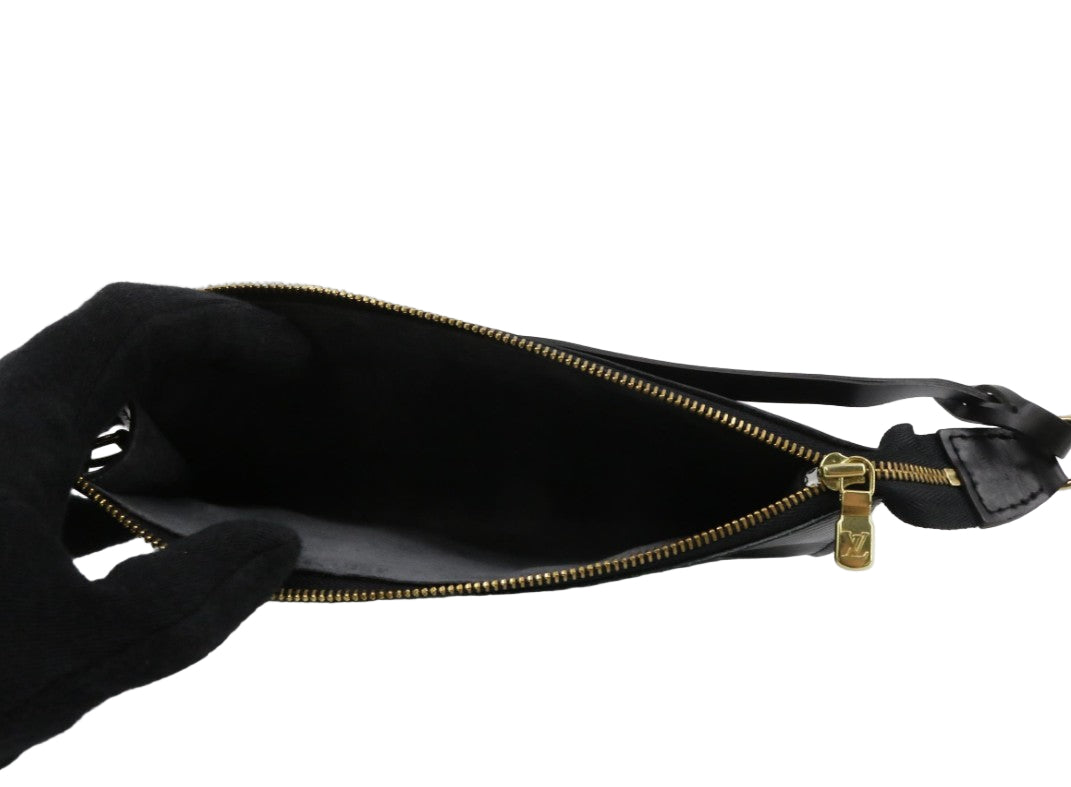Pre-Owned Louis Vuitton Pochette Accessories Epi Leather Shoulder Bag (Black) LOU.B.1109