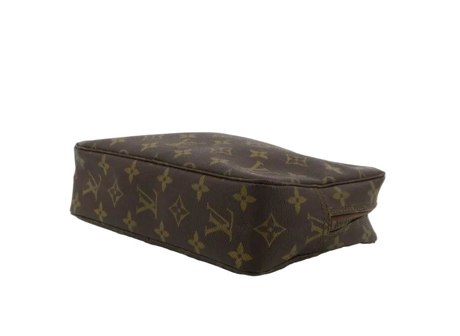 Pre-owned Louis Vuitton Trousse Toilette 23 Monogram Canvas Cosmetic Bag-LOU.T.1025