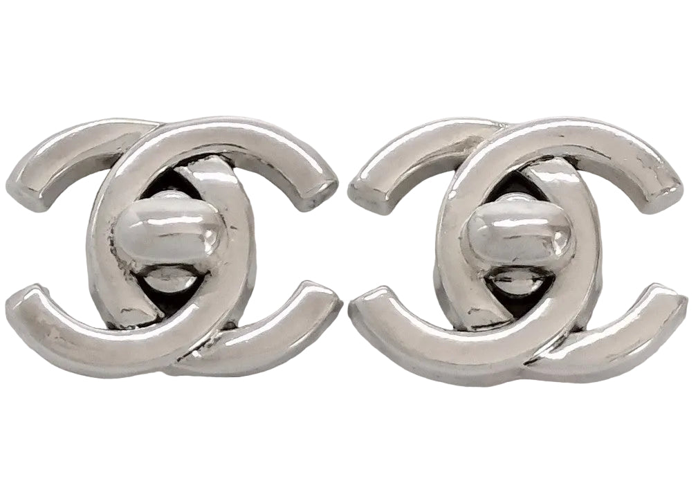 Pre-Owned Chanel CC Silver Turn Lock 1996 Clip On Earrings CHA.J.10