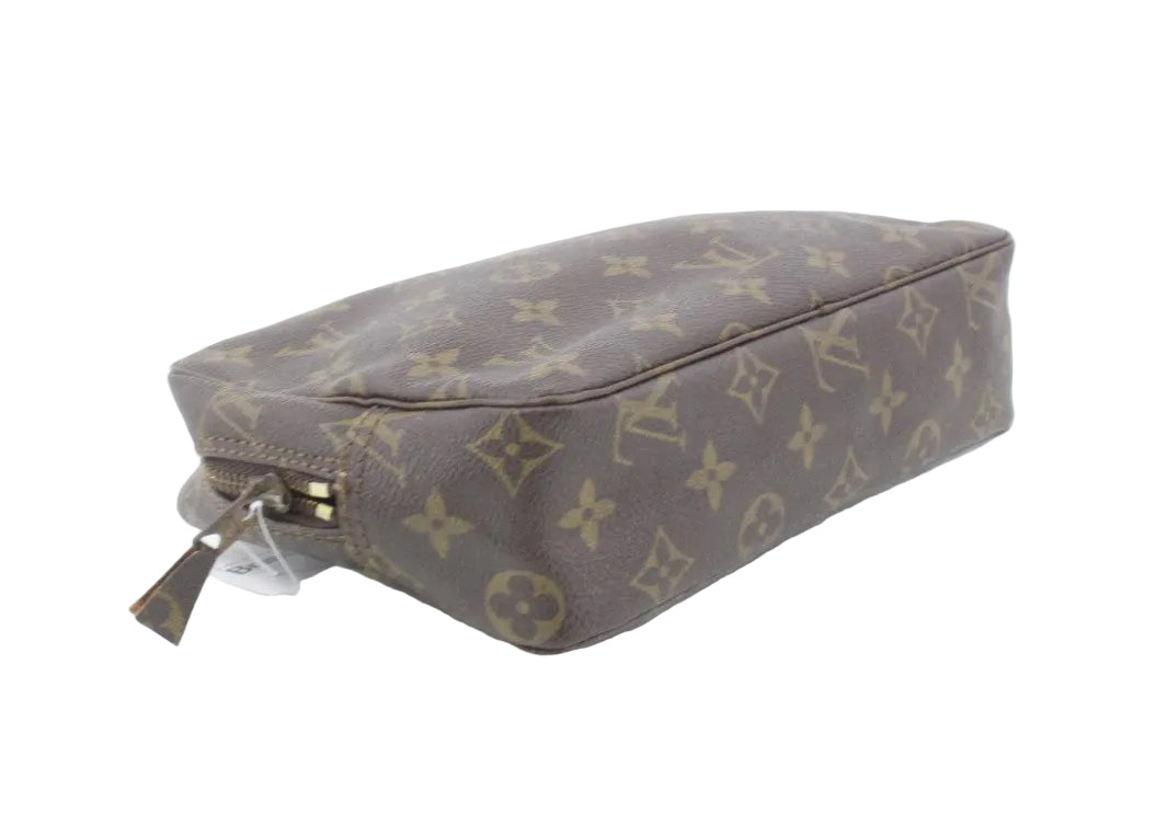 Pre-owned Louis Vuitton Trousse Toilette 23 Monogram Canvas Cosmetic Bag LOU.T.1036