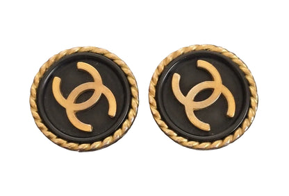 Pre-Owned Chanel CC Gold & Black Circle 94' Clip On Earrings CHA.J.1115