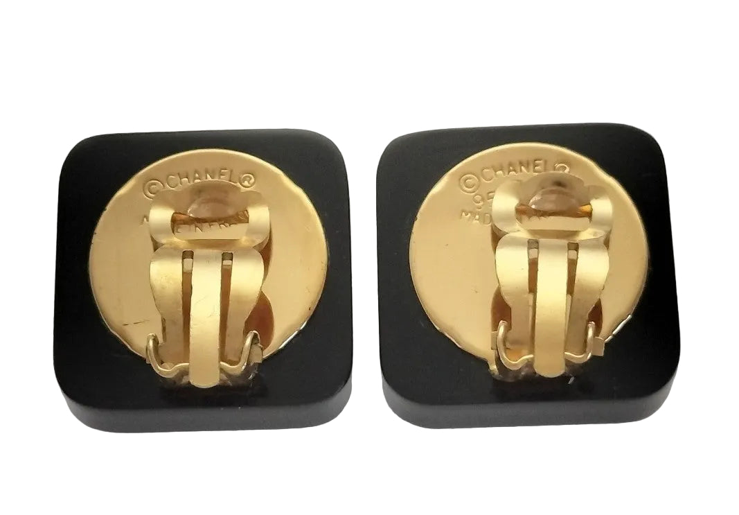 Pre-Owned Chanel Square CC Black & Silver Stone 95 Clip On Earrings CHA.J.1116
