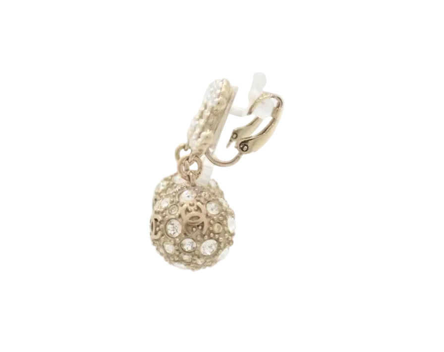 Pre-Owned Chanel CC Pearl Disco CC 2021 Clip On Earrings CHA.J.1124