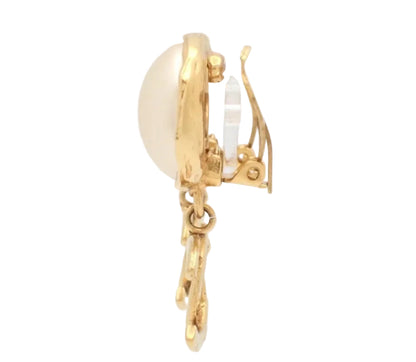 Pre-Owned Chanel Vintage Pearl Coco Mark Swing 94' Clip On Earrings CHA.J.1130