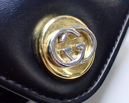 Pre-Owned Gucci Vintage Leather Adjustable Strap Shoulder Bag (Black) GUC.B.1080